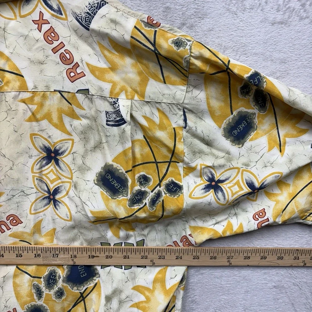 Tommy Bahama Pineapple Print Camp Shirt Men's L White Yellow‎ Hawaiian